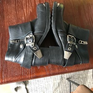 67 leather ankle boots SZ 36 vintage